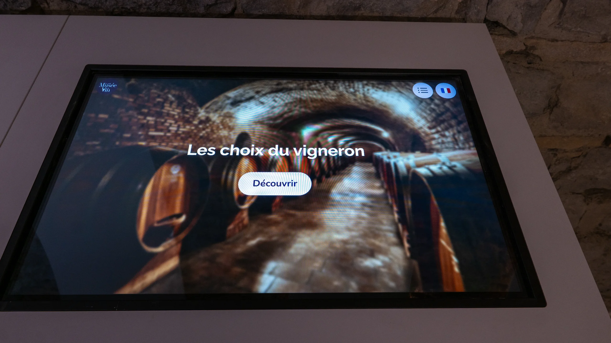 borne petit musée du vin interactif